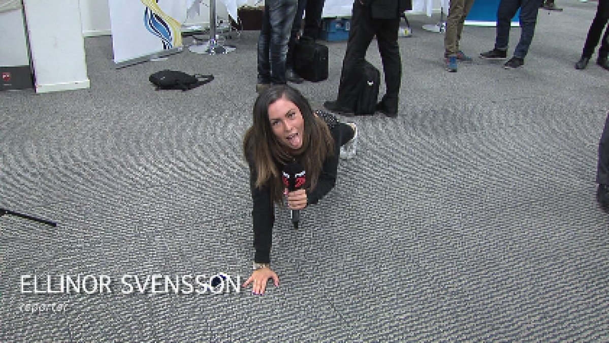 Nyheter24:s Ellinor Svensson slog dock alla i armhävningstävlingen :D